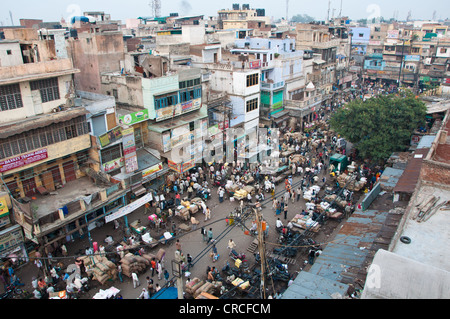 La rue principale de la vieille ville de Delhi, maintenant appelé Chandni Chowk, qui va du Fort Rouge de Fatehpuri Masjid. Banque D'Images