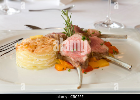 Côtelettes d'agneau, purée de pommes de terre, l'Allemagne, de l'Europe Banque D'Images