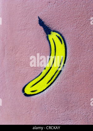 Image d'une banane est pulvérisé sur le mur d'une maison (graffiti), Allemagne Banque D'Images