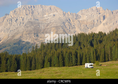 Billet van devant la dolomite Alpes, Italie, Suedtirol Banque D'Images