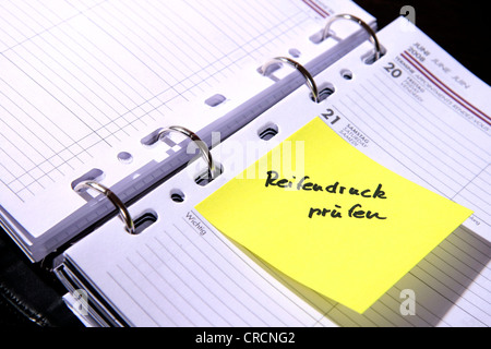 Carnet de rendez-vous 'test' de la pression des pneus, Allemagne Banque D'Images