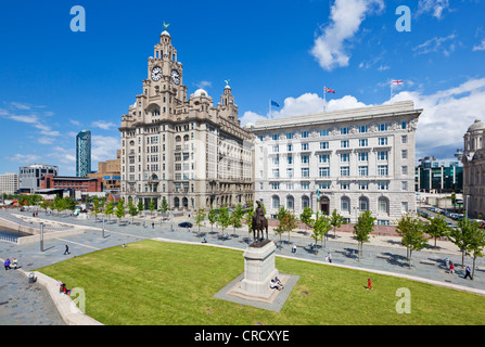 Pier Head trois grâces Liverpool Merseyside England front bâtiments uk gb eu Europe Banque D'Images