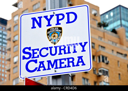 Caméra d'observation signe de New York City Police Department, NYPD, USA, New York, Manhattan Banque D'Images