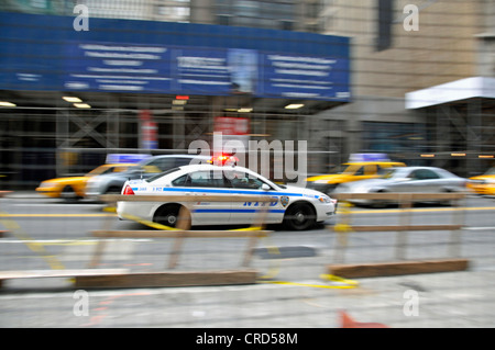 Ford Crown Victoria - véhicule standard de la police de New York, USA, New York, Manhattan Banque D'Images