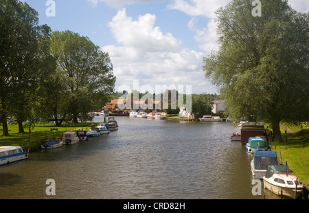 Boats on River Waveney, Beccles, Suffolk, Angleterre Banque D'Images