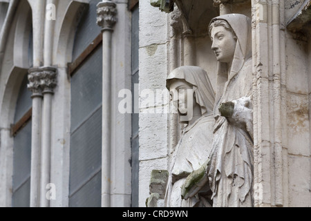 Statues dans nord du transept, portail de la Cathédrale de Rouen, Haute-Normandie, France Banque D'Images