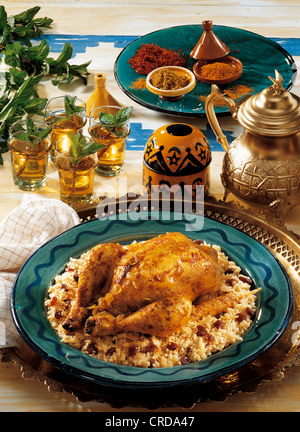 Poulet glacé au couscous, Maroc. Banque D'Images