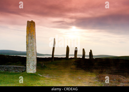 L'anneau de Shetlands sur les îles Orkney au coucher du soleil Banque D'Images