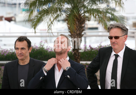 L'acteur Albert Dupontel, Benoît Poelvoorde, acteur réalisateur Benoît Delepine chez le grand soir photocall au Festival de Cannes Banque D'Images