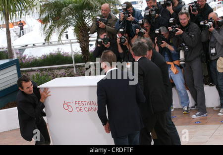 Gustave Kervern directeur, l'Acteur Albert Dupontel, Benoît Poelvoorde, acteur réalisateur Benoît Delepine chez le grand soir photocall Banque D'Images