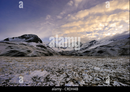 La neige des Andes au lever du soleil, La Paz, Bolivie, Amérique du Sud Banque D'Images