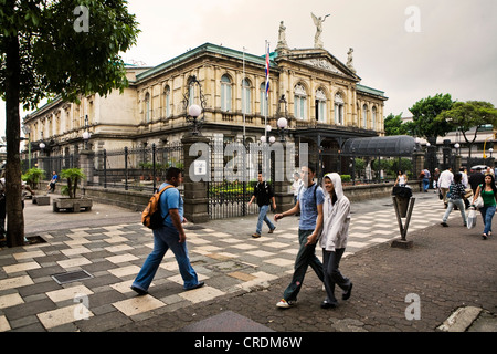 Théâtre National, le Théâtre National dans le centre-ville de San Jose, Costa Rica, Amérique Centrale Banque D'Images