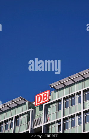 Bâtiment de la Deutsche Bahn DB ou sur la gare Ostbahnhof, Berlin, Germany, Europe Banque D'Images