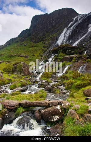 Cascade, l'Irlande, Kerrysdale, Parc Gleninchaquin Banque D'Images