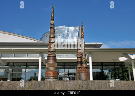 Fait à partir de pièces de transmission de l'art, l'Hôtel Maritim Congress Centre, Ulm, Bade-Wurtemberg, Allemagne, Europe Banque D'Images