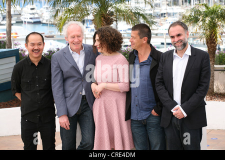 Yu Lik-wai, Jean-pierre Dardenne, Arsinée Khanjian, Karim Aïnouz, Emmanuel Carrère, le Jury de la Cinéfondation photocall Banque D'Images