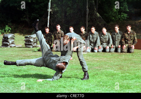 Les soldats de la Bundeswehr, terrain et Sportuebungen, Berlin, Allemagne Banque D'Images