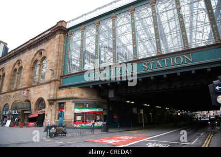 Les murs de verre, Hielanman parapluie pont ferroviaire de la gare centrale de Glasgow scotland uk Banque D'Images