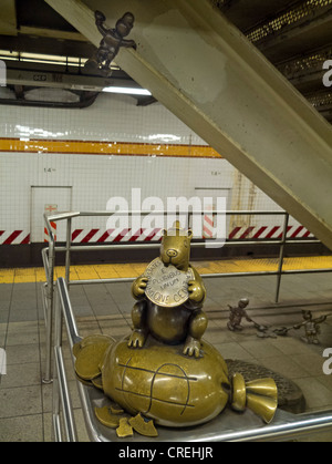 Tom Otterness la vie souterraine des sculptures dans NYC Subway Banque D'Images