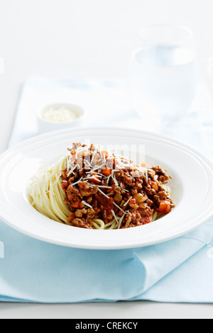 Close up of plate of spaghetti bolognese Banque D'Images