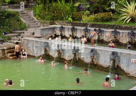 Hot springs, Tirtha Komala, près de plage de Lovina, Nord de Bali, Bali, Indonésie, Asie du Sud, Asie Banque D'Images