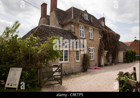 Buscot Manor, Buscot, Nr Lechlade, Oxfordshire, Angleterre, Royaume-Uni Banque D'Images