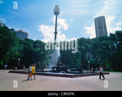 Sydney NSW Australie Hyde Park Archibald Fountain avec Sydney Tower derrière Banque D'Images