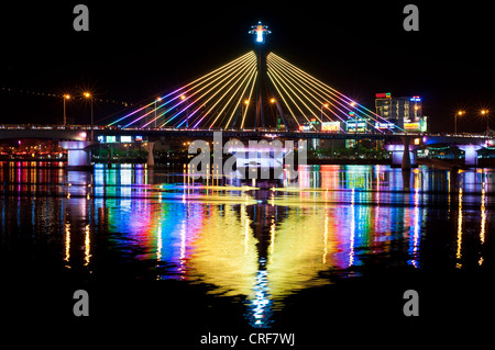 Pont de la rivière Han à Danang Banque D'Images