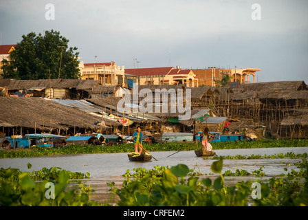 Cambodge Kompong Chhnang scène de la rivière Tonle Sap Banque D'Images