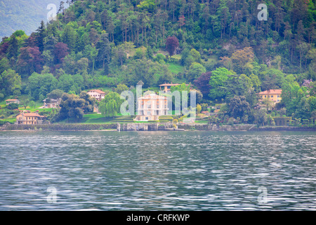 Tremezzo en face de Bellagio, en Ferry,Villas,Jardins,Destination populaire en été, le lac de Côme, les lacs italiens, Italie Banque D'Images