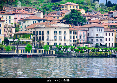 Bellagio,Traversée du lac,Hôtels,restaurants,à l'avant dans des ruelles,boutiques,vue sur le lac de Côme Lac,Jardins,Italien,Lacs,Italie Banque D'Images