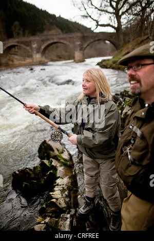 La pêche du saumon dans Couple river Banque D'Images