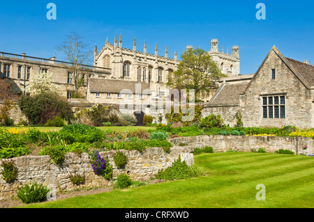 Oxford University Christ Church Cathedral and War Memorial Gardens Christ Church CollegeUniversity ville d'Oxford Oxfordshire Angleterre GB Europe Banque D'Images