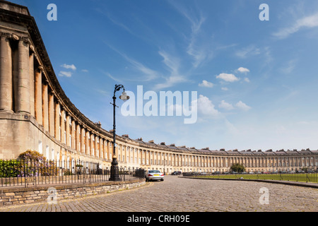 Royal Crescent à Bath est un des grands points de repère et est une attraction touristique Banque D'Images