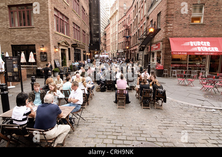 Stone Street dans le Lower Manhattan est un hot spot de plein air populaires. Banque D'Images