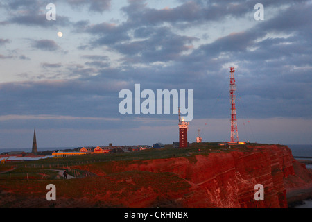 Bernois, la Terre avec phare et la tour radio, Allemagne, Helgoland Banque D'Images