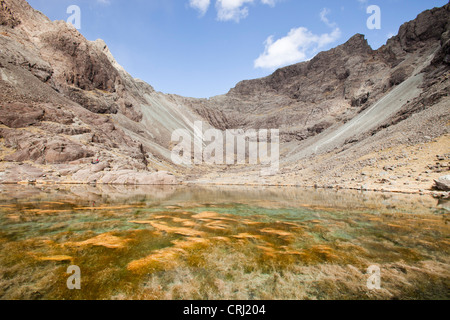 Coire Lagan ci-dessous Sgurr Dearg dans les montagnes Cuillin, Isle of Skye, Scotland, UK. Banque D'Images