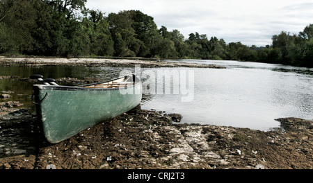 Canot échoué sur la rivière Wye UK Banque D'Images