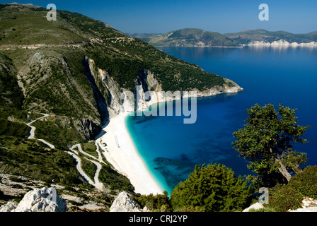 Plage de Myrtos près d'Assos Kefalonia Iles Ioniennes Grèce. Banque D'Images