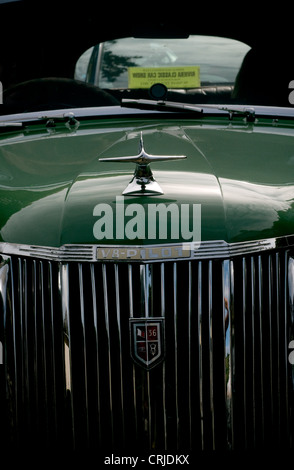 V8,V8 pilote FORD PILOTE introduit en 1947, le V8 a été le premier pilote Dagenham nouveau modèle d'après-guerre. La conception, basé sur le pré-wa Banque D'Images