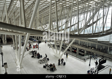 L'aéroport Roissy Charles de Gaulle gare Paris France Banque D'Images