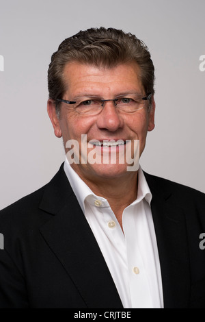 L'équipe américaine de basket-ball féminin coack Geno Auriemma pose au Sommet des médias USA à Dallas, TX avant les Jeux Olympiques de Londres Banque D'Images