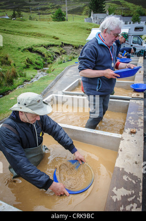 UK Gold Panning Championships au village de Wanlockhead, Dumfries et Galloway, Écosse Banque D'Images