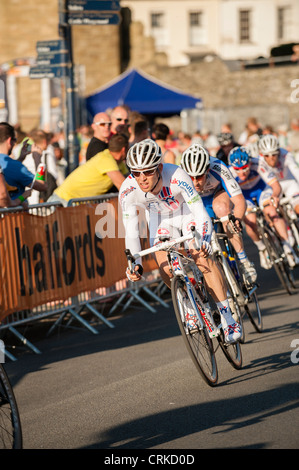 Les cyclistes professionnels en compétition dans la série événement, Halfords d''Aberystwyth, Pays de Galles UK Juin 2012 Banque D'Images