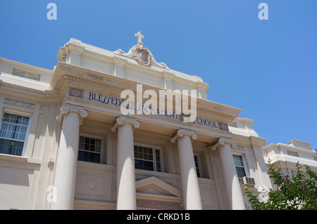 Façade de l'école Saint-sacrement à Hollywood, la première église catholique de la communauté d'Hollywood en 1904. Banque D'Images