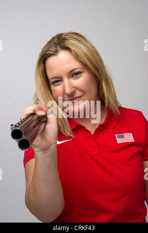 Tir Team USA Kim Rhode pose à l'USOC Sommet des médias à Dallas avant les Jeux Olympiques de Londres Banque D'Images