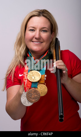 Tir Team USA Kim Rhode pose à l'USOC Sommet des médias à Dallas avant les Jeux Olympiques de Londres Banque D'Images