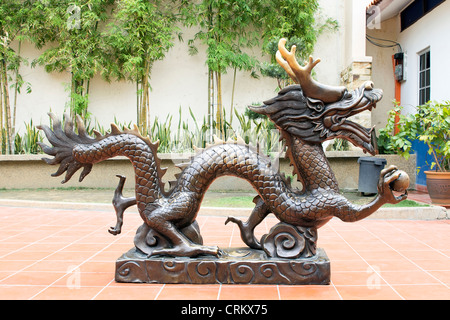 Statue en bronze Dragon chinois à Malacca Malaisie Parc Public Banque D'Images