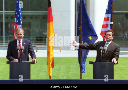 George W. Bush et Gerhard Schroeder Banque D'Images