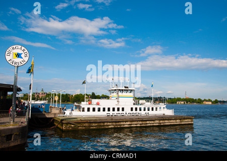 Arrêt de ferry dans la région de Södermalm Slussen Stockholm Suède Europe Banque D'Images